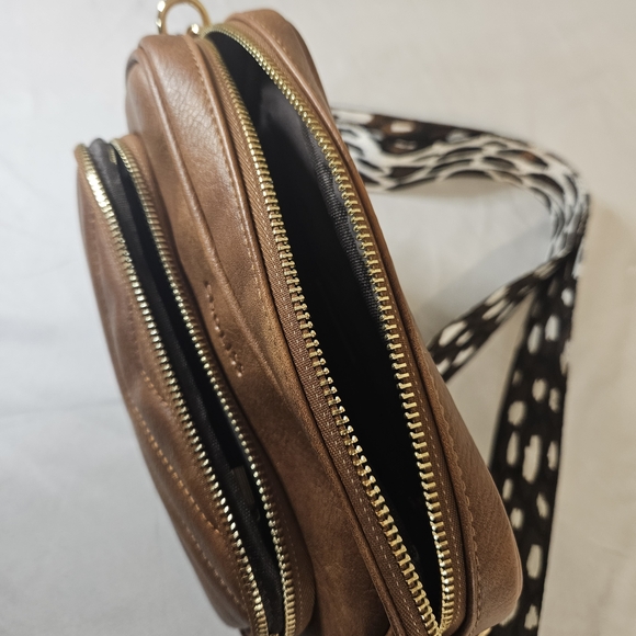 Brown Quilted Crossbody Bag with Patterned Strap - Picture 4 of 8